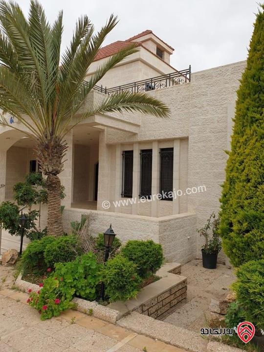 فيلا مساحة 1 دونم و 481م على ارض 2 دونم و 270م للبيع في عمان - الكرسي