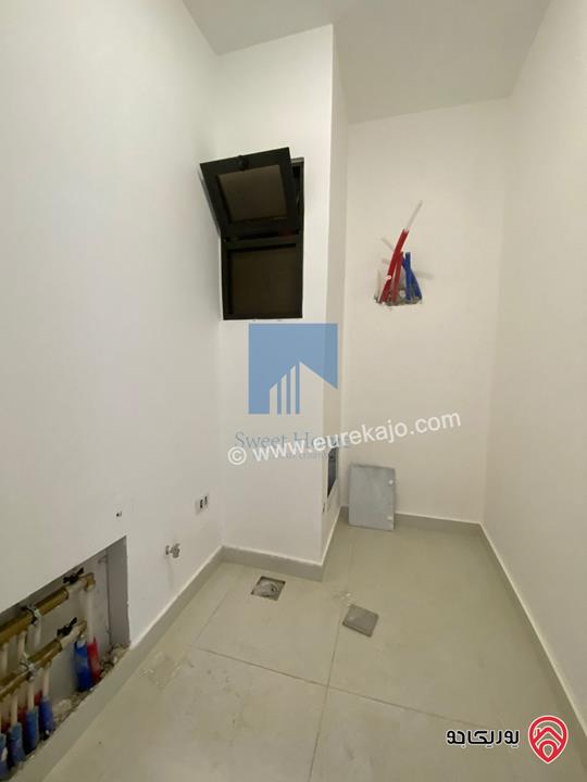 شقة فاخرة للبيع في عمان - الجندويل قرب المتصرفية 170م مع حديقة وترسات 80م تشطيب سوبر ديلوكس بسعر مغري