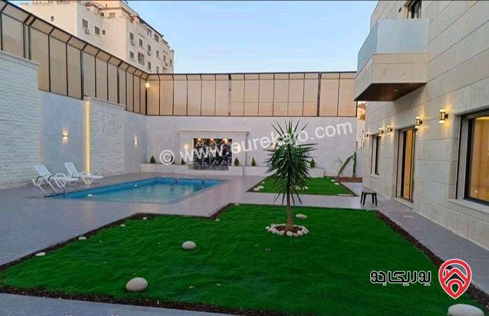 فيلا مساحة 700م على أرض 1028م للبيع في عمان - مرج الحمام طريق المطار