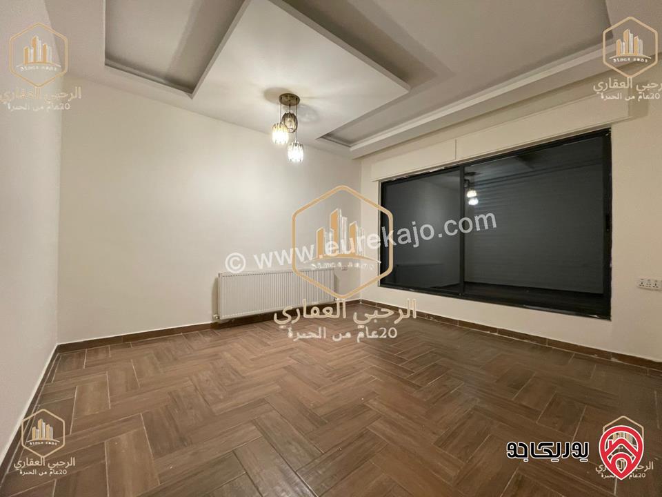 شقة سوبر ديلوكس طابق ارضي معلق مساحة 190م للايجار في عمان - أم السماق 