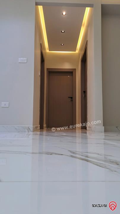 شقة طابق ثالث مساحة 150م للبيع في عمان - مرج الحمام 