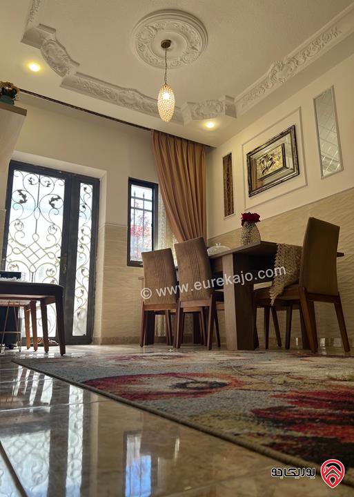 شقة 140 متر داخلي و 90 متر خارجي للبيع في عمان - أبو نصير شارع الاردن حي الضياء
