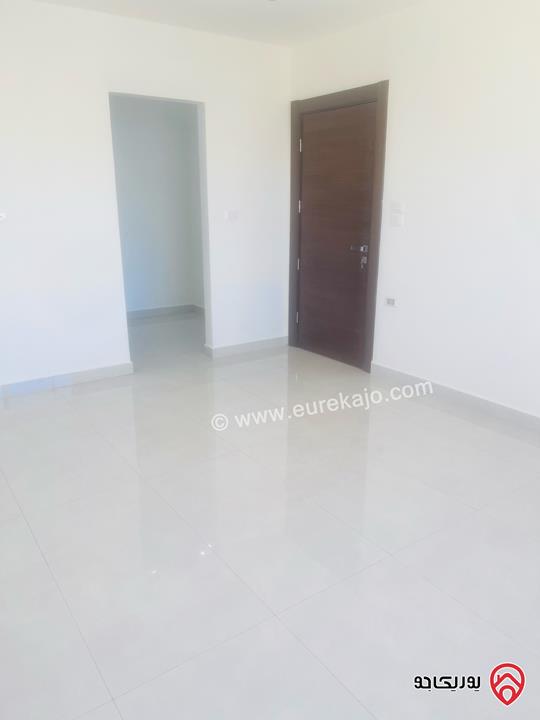 شقة للبيع في عمان مساحه 240 متر طابق اول - ام السماق خلف ستي مول ومكة مول   