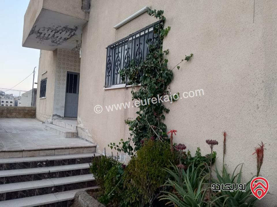 بيت مستقل طابقين على أرض 322م للبيع في الرصيفة رجم الجيش مقابل جسر الحزام  