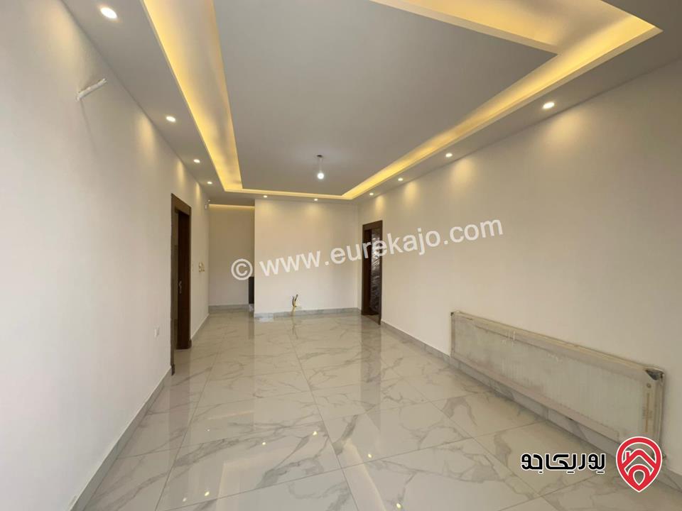 شقة طابق ثالث دوبلكس مساحة 300م وترس واسع 150م للبيع في عمان - ضاحية النخيل