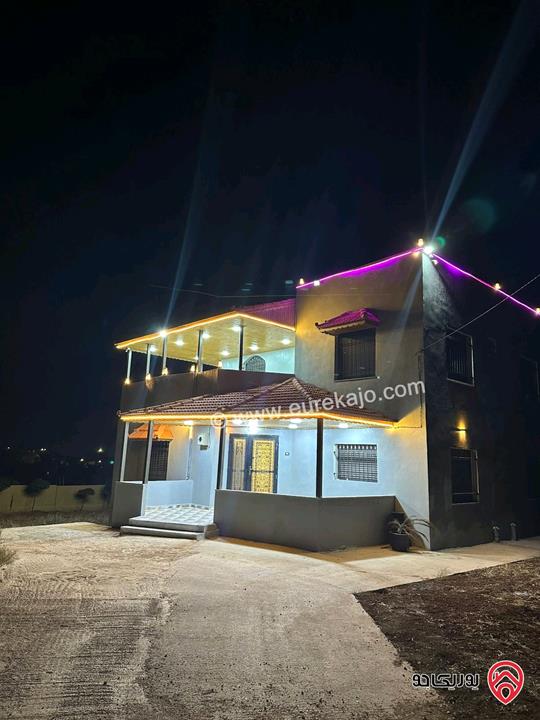 فيلا ومزرعة مفروشة مساحة 200م على أرض 2 دونم للايجار في اربد - طريق البترول منطقة هادئة وجميلة ومستقلة