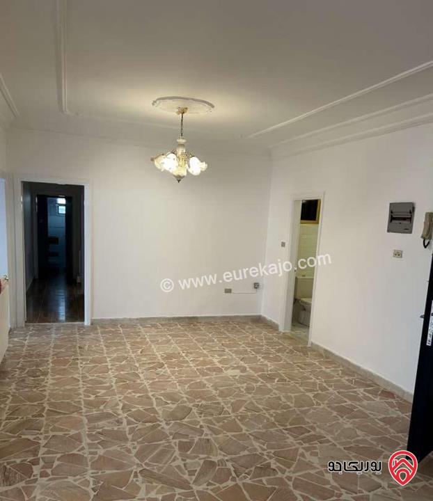 شقة فارغة طابق اول مساحة 170م للإيجار في عمان - السابع