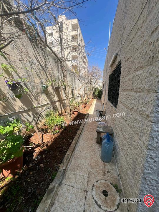 A standalone two-story house with a built-up area of 150 sqm and Size of land 400 sqm for sale in Amman - Dahiyet Alrasheed