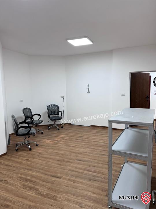 فيلا تجارية مميزة مساحة 850م على أرض 1300م للبيع أو للإيجار في عمان - أم أذينة