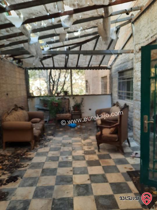 شقة مساحة 149م العمارة تقع على شارعين الشقة من الشارع الاول تسوية ثاني، ومن الشارع الخلفي طابق اول للبيع في عمان - طبربور – حي الخزنة 