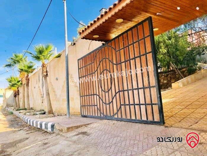 مزرعة وفيلا مفروشة بالكامل مساحة 300م على ارض 2 دونم و 368م للبيع في البحر الميت - جوفة الكفرين