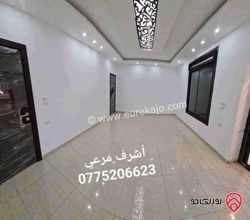 شقة مساحة 120م طابق أول للبيع اقساط بدون بنوك في الزرقاء الجديدة