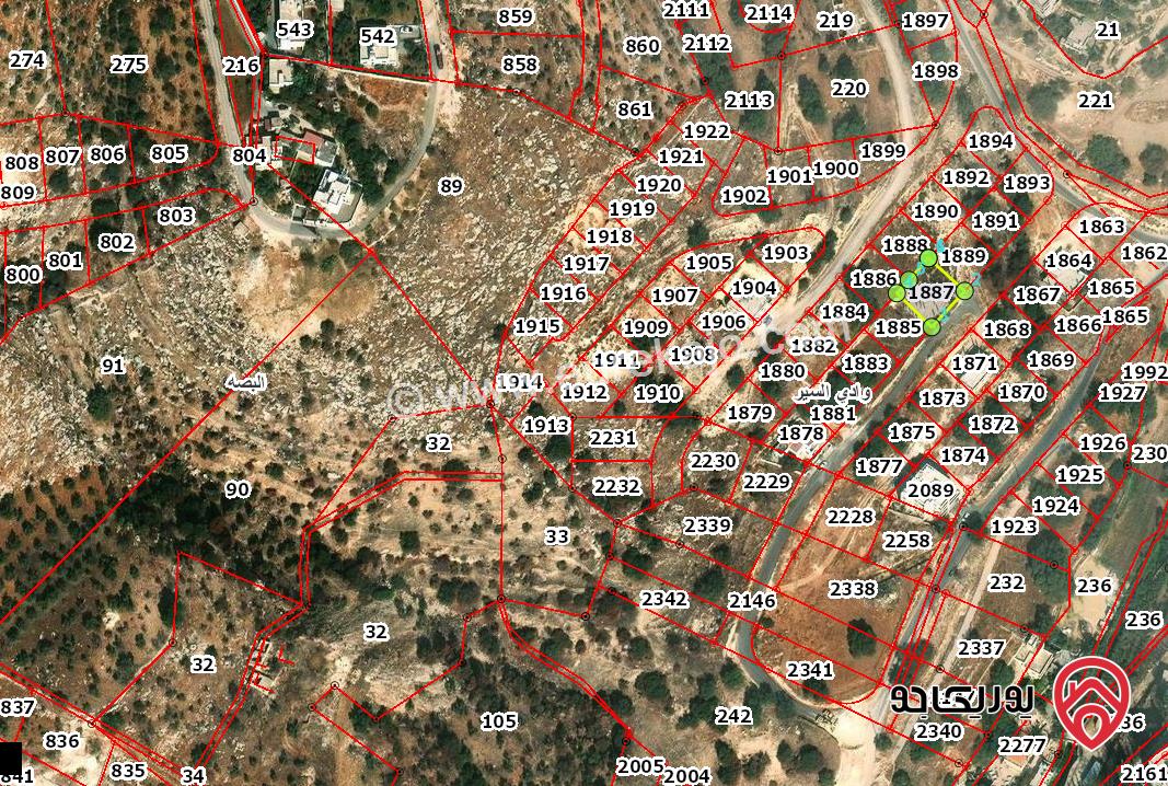 قطعة ارض مساحة 500م للبيع من اراضي غرب عمان - البيادر عليها اساسات وتعليه واجهة على الشارع 