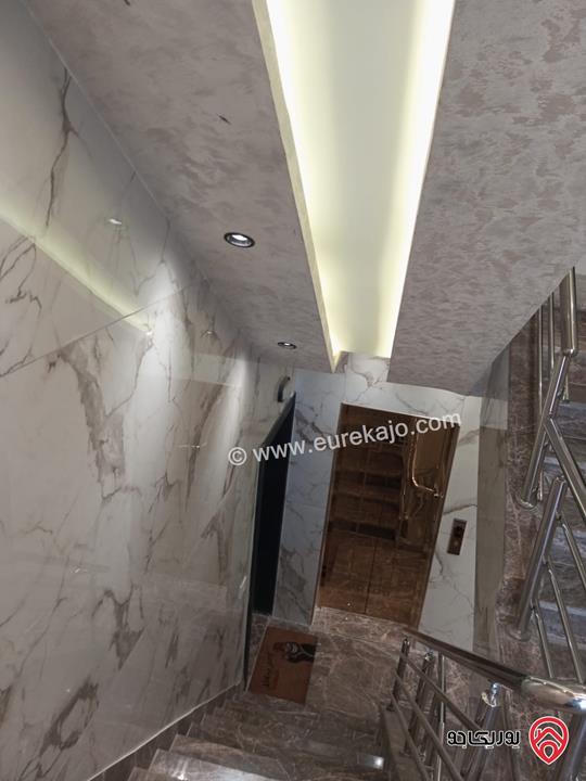 شقة طابق ارضي مساحة 116م للبيع في عمان - المقابلين 