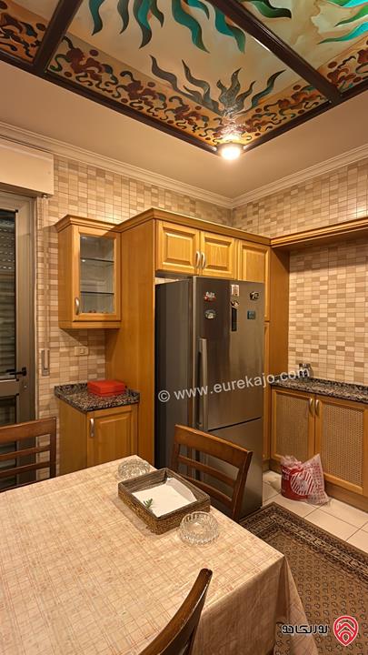 شقة مفروشة مساحة 210م طابق أول للبيع في عمان - الجبيهة