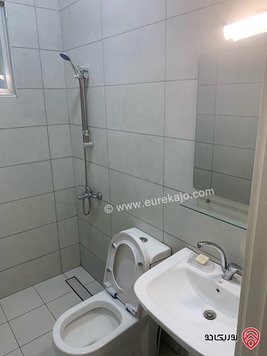 شقة طابق أول مساحة 180متر للايجار في عمان - الدوار الأول شارع الرينبو