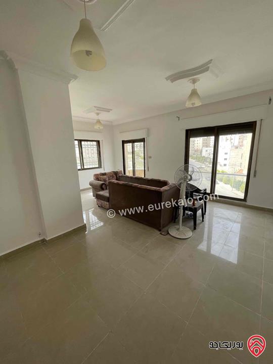 شقة طابق ثالث مساحة 150م للايجار مفروشة في عمان - الجبيهة أم زويتينة بالقرب من جامعة العلوم التطبيقية