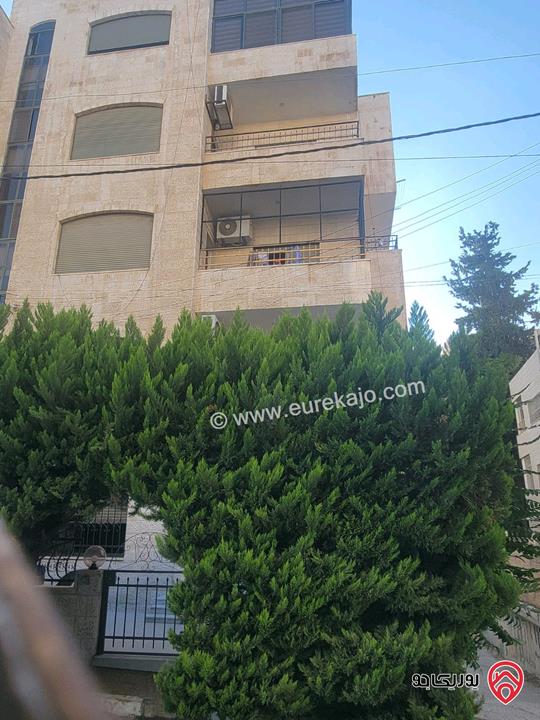 شقة مساحة 150م طابق ثاني للايجار مفروشة في عمان - الشميساني مطلة على البوليفارد