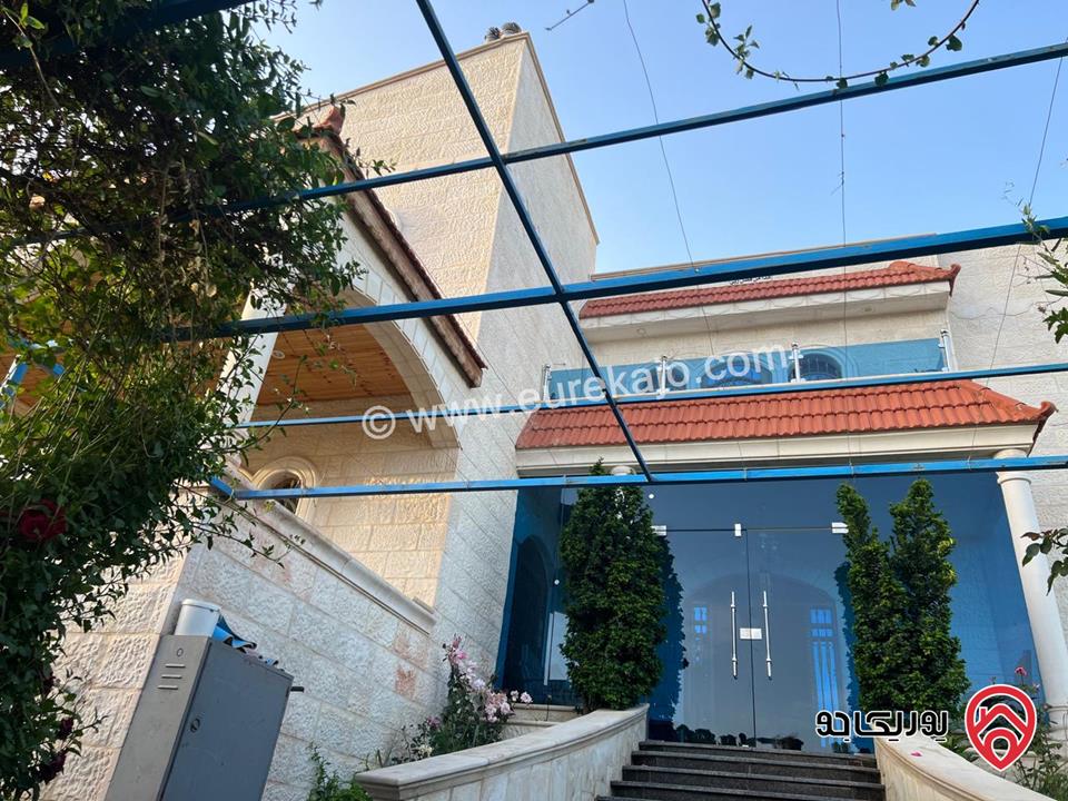 فيلا دوبلكس مساحة 550م على أرض 1030م للبيع في عمان - ضاحية الأمير علي طريق المطار 