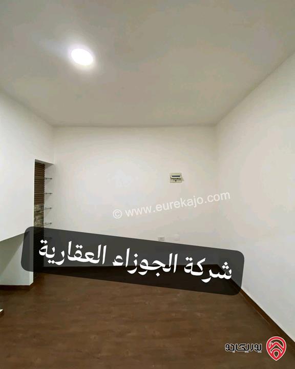 شقة فارغة للايجار في عمان - منطقة الياسمين مساحة 120م + 20م طابق ارضي مع ترس وكراج 