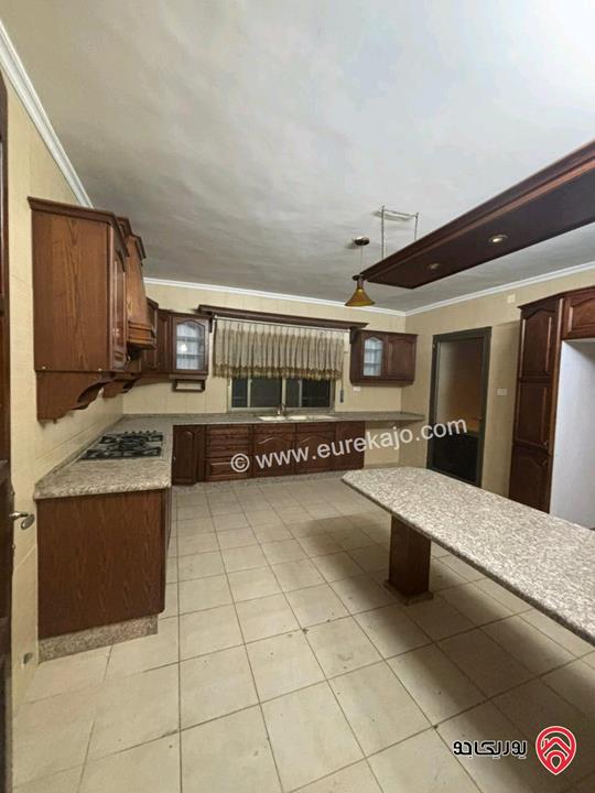 شقة مساحة 100م داخلي و 120م خارجي للبيع في عمان - الهاشمي 