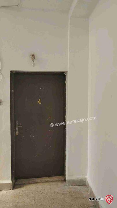 شقة طابق رابع مساحة 150م للايجار في الزرقاء 