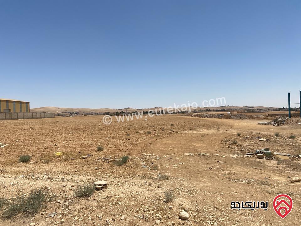 قطعة ارض مساحة 15 دونم للبيع في عمان - الموقر - النقيرة