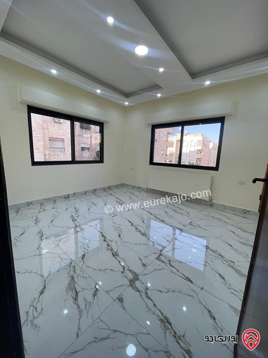 شقة للبيع في عمان - الجندويل بمساحة 200م ط1 مجدده بالكامل بتشطيبات فاخرة
