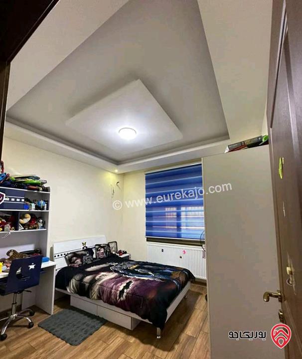 شقة فارغة طابق ثاني مساحة 244م للايجار في عمان - خلدا 