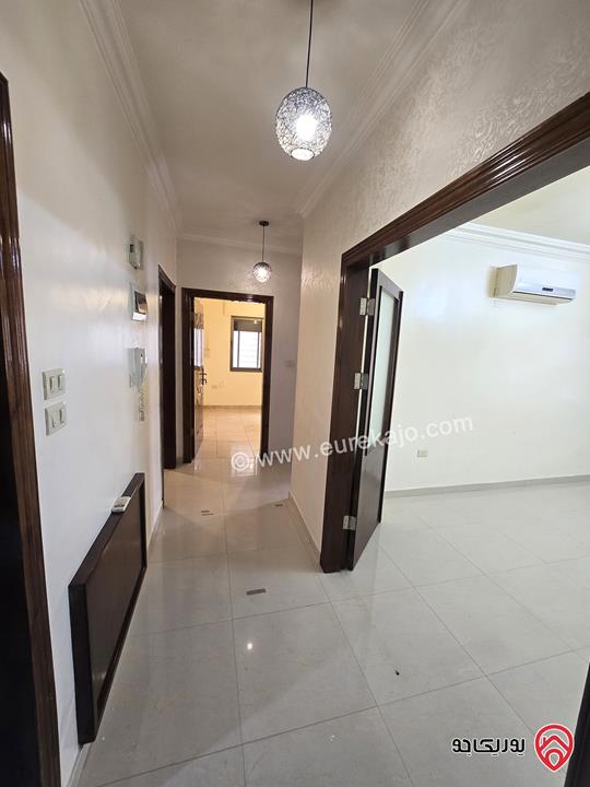 شقة أرضية مساحة 90م مع تراس و مدخل خاص للبيع في عمان - خلدا