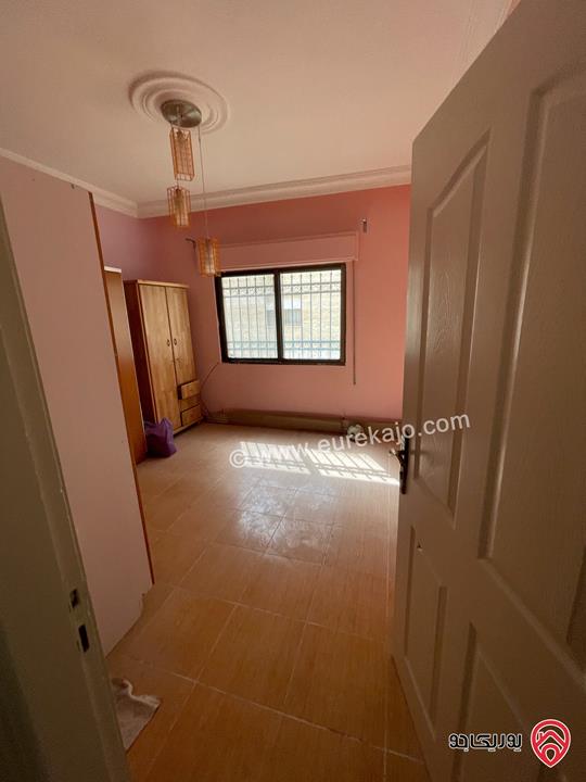 شقة طابق ثالث مساحة 150م للايجار مفروشة في عمان - الجبيهة أم زويتينة بالقرب من جامعة العلوم التطبيقية