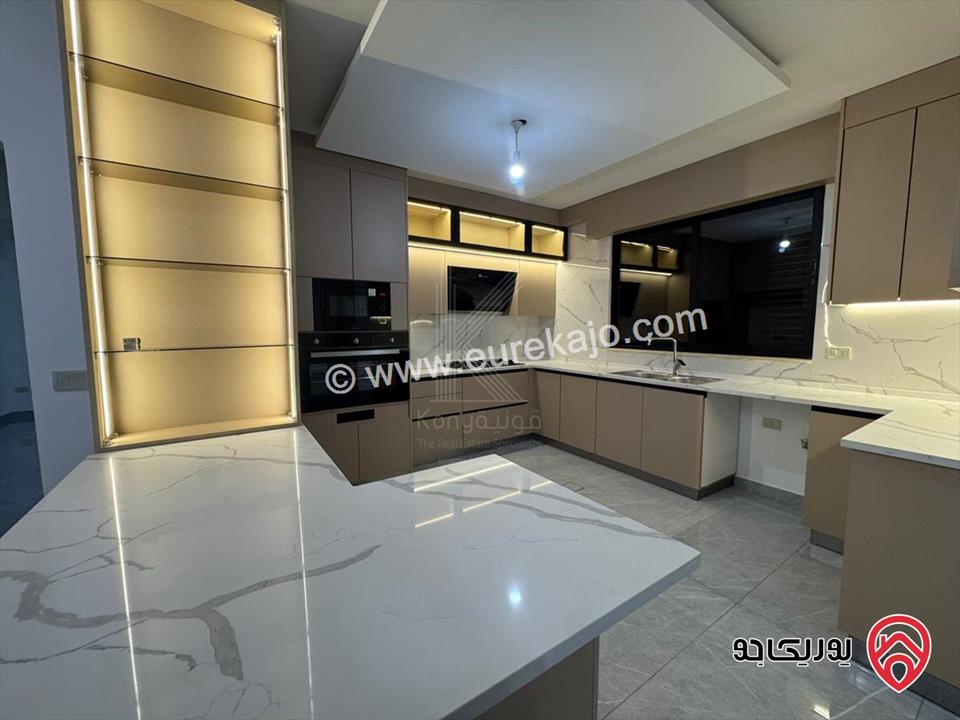 شقة فاخرة طابق أول مساحة 167م للايجار في عمان - ام اذينة