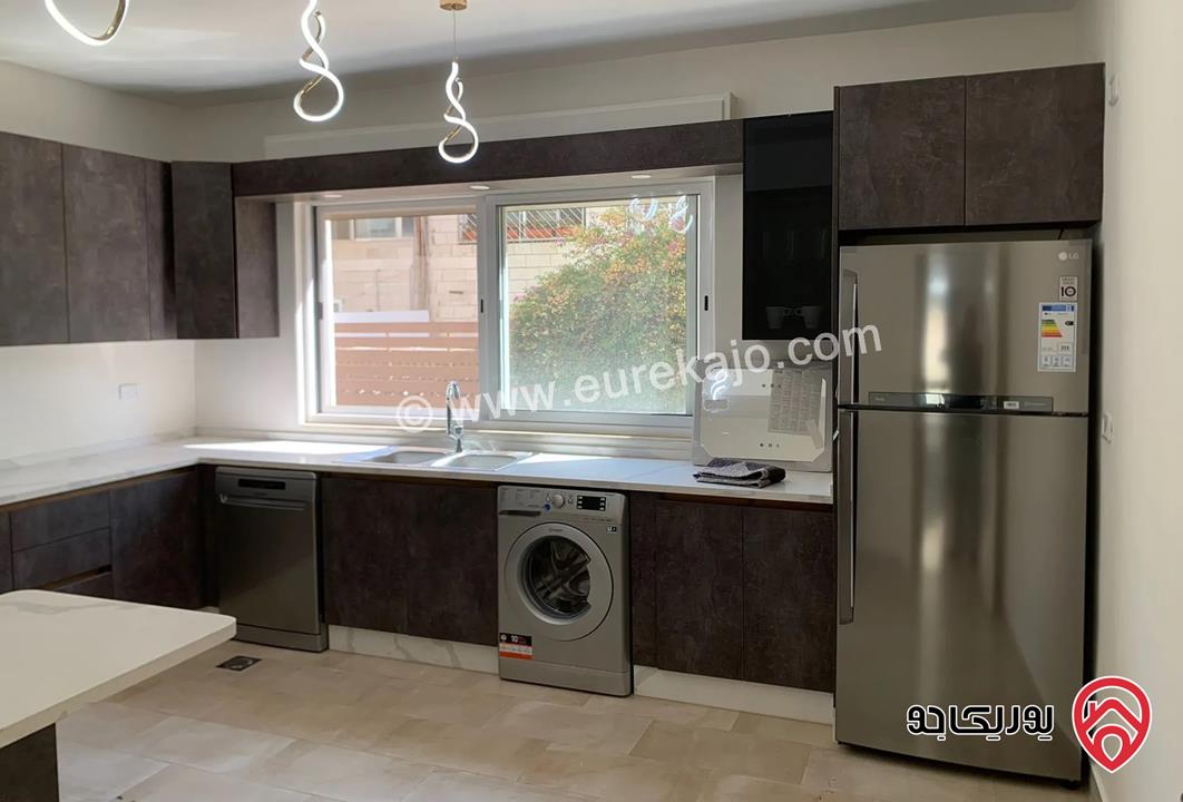 شقة مفروشة طابق أول مساحة 150م للايجار في عمان - الدوار الرابع 