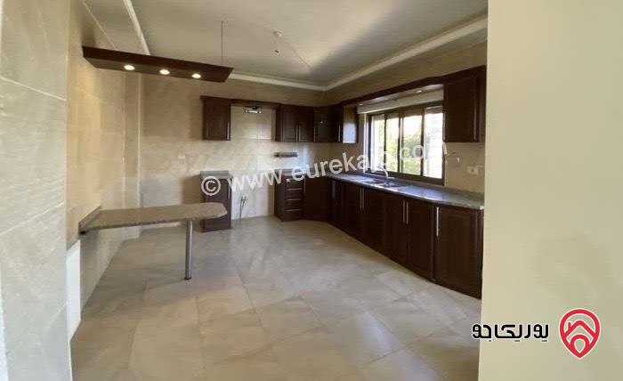 شقة أرضية فاخرة مساحة 190م للايجار في عمان - تلاع العلي 