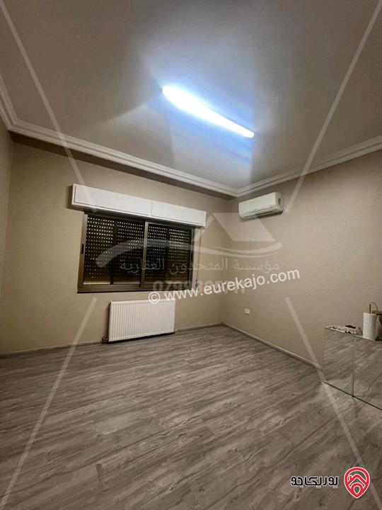 شقة فارغة طابق أول مساحة 230م للايجار في عمان - خلدا 