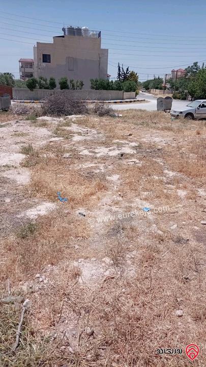 أرض مساحة 900م للبيع من أراضي جنوب عمان - منجا