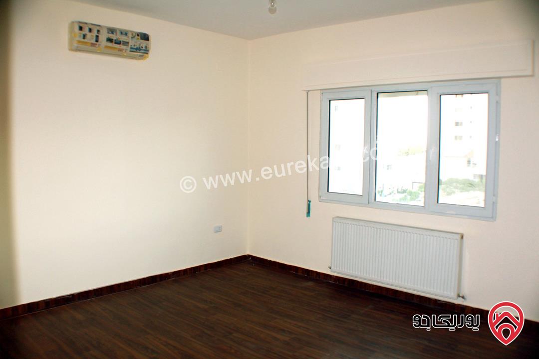 شقة مساحة 200م طابق ثالث للبيع في عمان - مرج الحمام