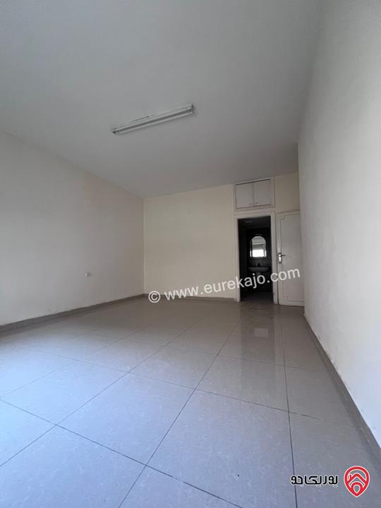 شقة طابق اول مساحة 200م للايجار في عمان - الجندويل