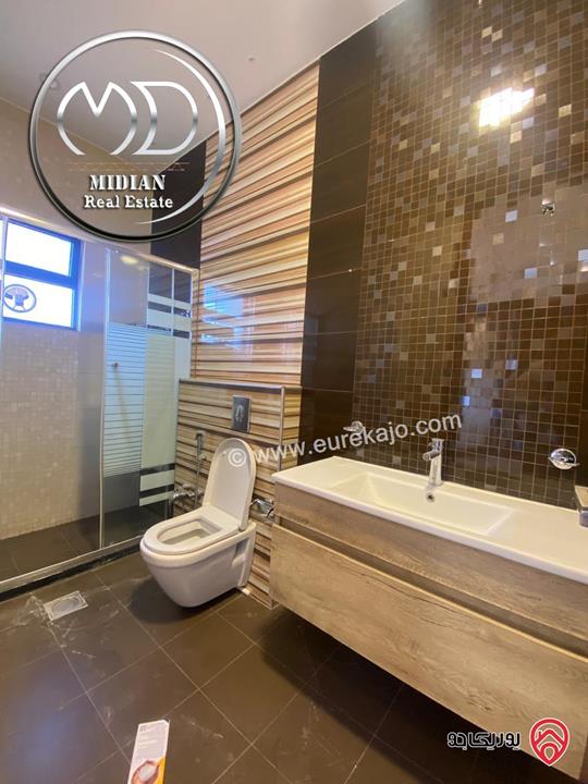 شقة للبيع طابق أخير مع روف في عمان - خلدا - العوجانية مساحة 425م مع تراسات تشطيبات ديكورات فاخرة اطلالة بانورامية خلابة 