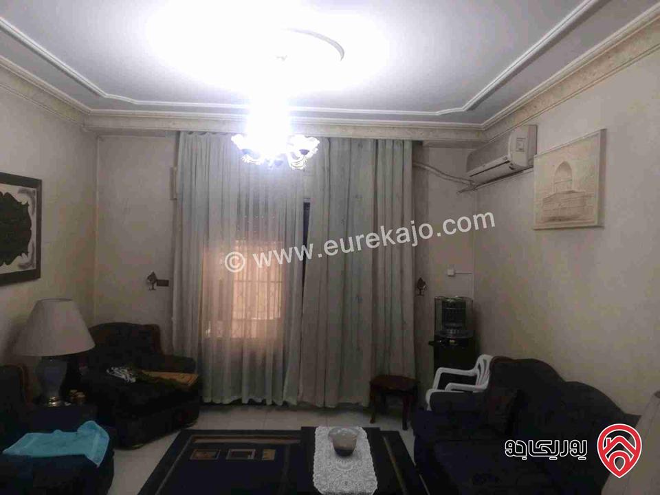 شقة طابق أرضي مساحة 140م مع ترس 50م للبيع في عمان - الياسمين