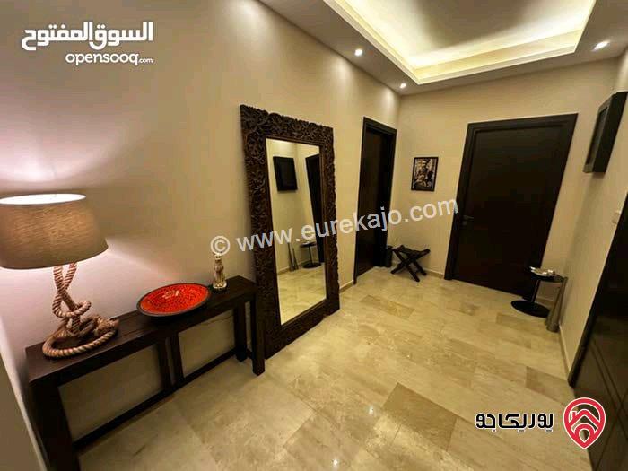 شقة مفروشة مساحة 450م طابق ثالث مع روف للايجار في عمان - طريق المطار 