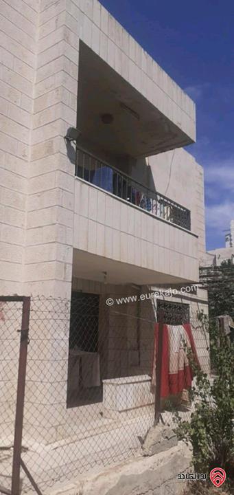 بيت سكن أ مساحة 770م على أرض 1057م للبيع بسعر الأرض في عمان - مرج الحمام الشرقي