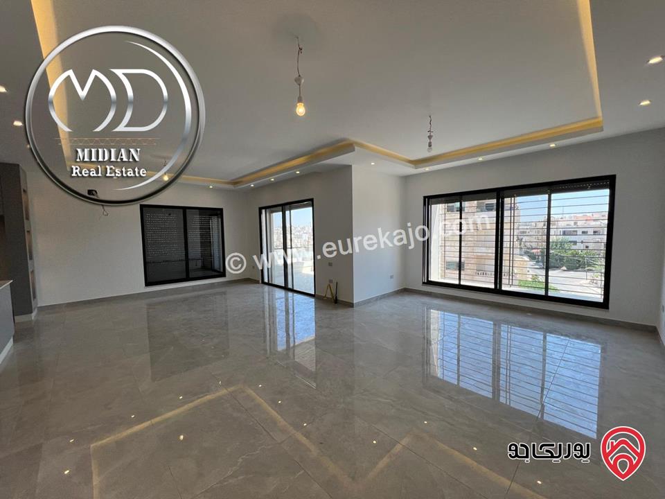 شقق جديدة فارغة للايجار في عمان - الكرسي مساحات 180م تشطيبات و ديكورات فاخرة اطلالة جميلة