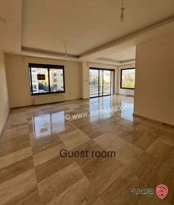 شقة طابق أول مساحة 200م للايجار في عمان - دير غبار 