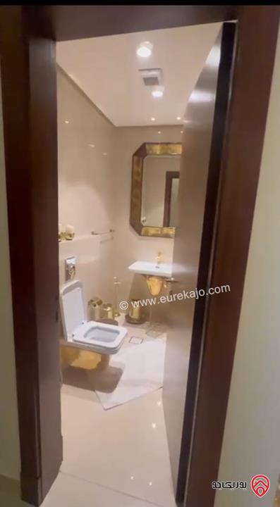 شقة فاخرة مفروشة طابق ثالث مساحة 300م للايجار في عمان - ام اذينة