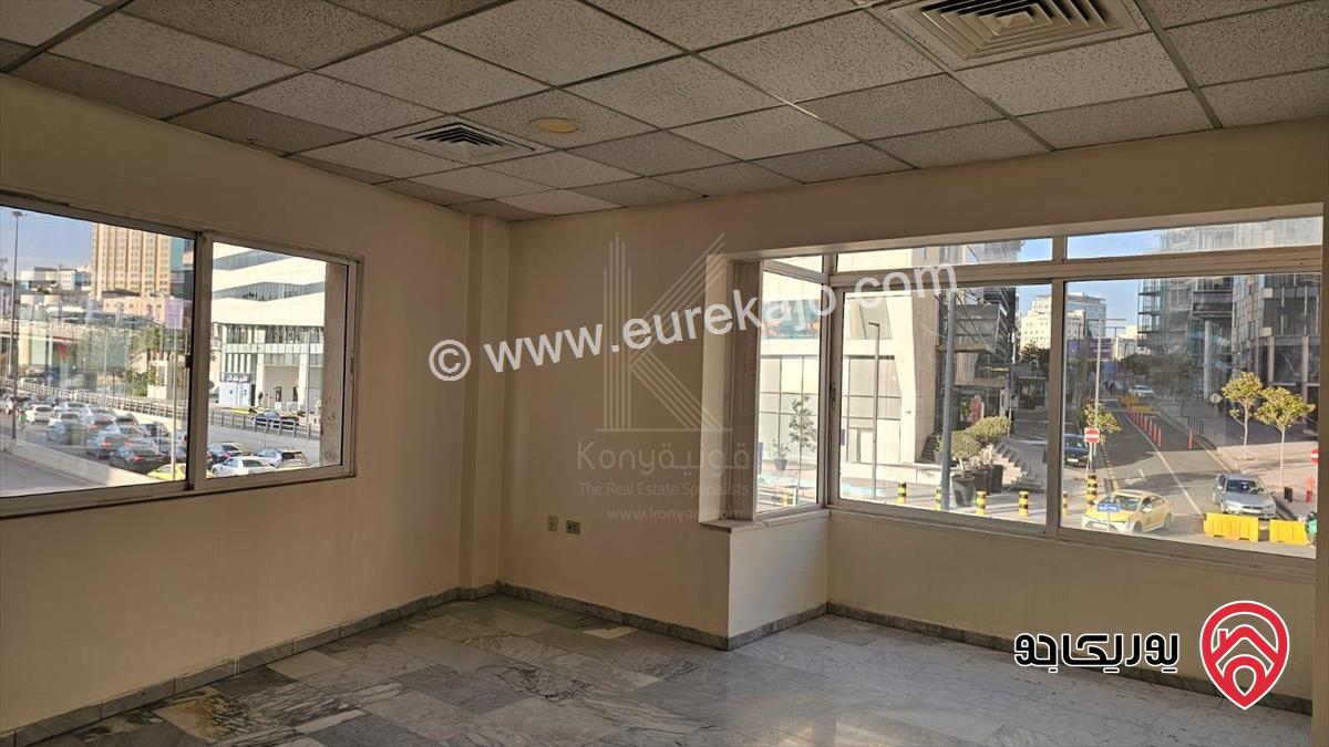 مكاتب ومستودعات فاخرة بمساحات مختلفة للإيجار في عمان - موقع مميز في العبدلي