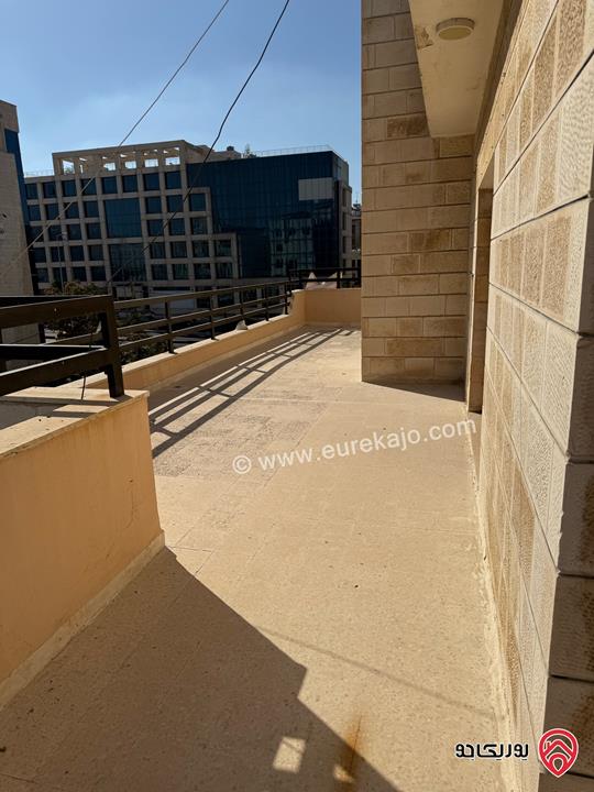 روف طابقي مساحة 349م للبيع في عمان - موقع مميز بالقرب من الدوار الخامس 