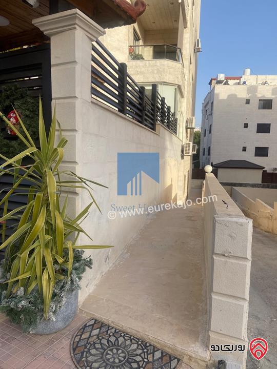 شقة شبه أرضية 200م مع ترسات 80م تشطيب سوبر ديلوكس للبيع في عمان - خلدا