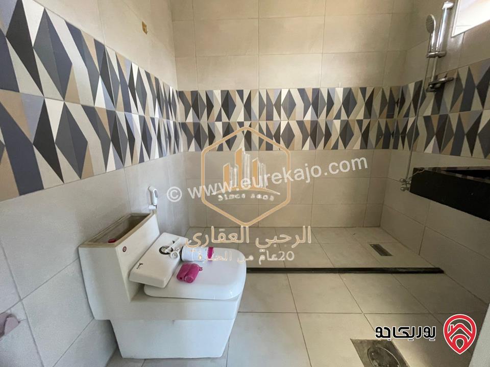 شقة مجددة بالكامل طابق ثالث مساحة 150م للايجار الفارغ في عمان - الشميساني 