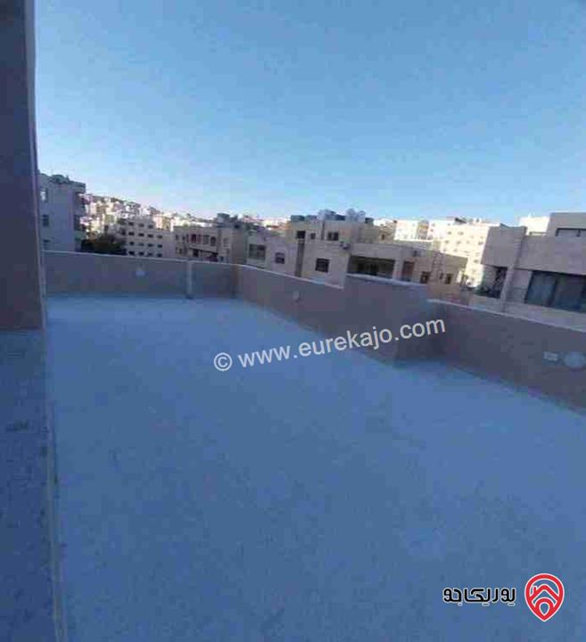 شقة فارغة طابق ثالث دوبلكس مساحة 300م للايجار في عمان - تلاع العلي